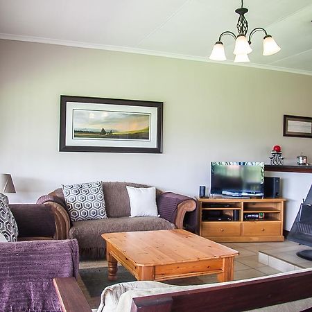 Sangwana 27 Holiday Home アンダーバーグ エクステリア 写真