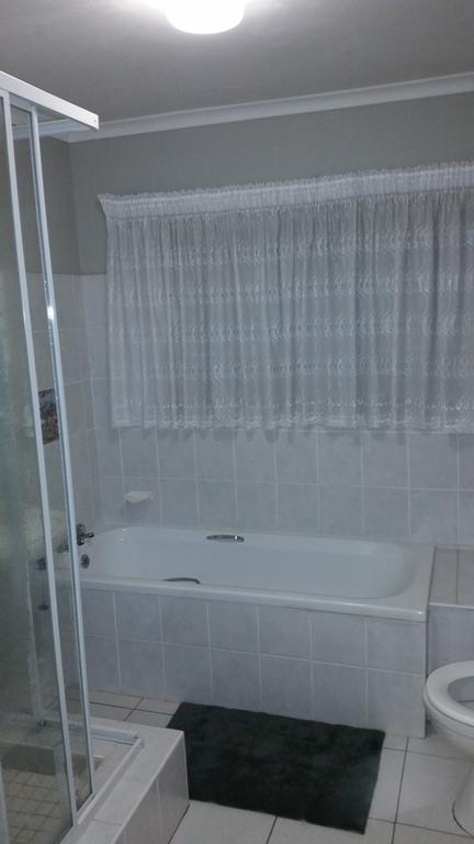 Sangwana 27 Holiday Home アンダーバーグ エクステリア 写真